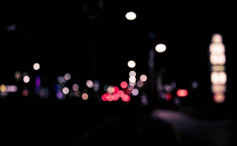 Nachtblindheit (Hemeralopie): Ursachen, Symptome & Behandlung bei schlechtem Sehen bei Dunkelheit und Dämmerung
